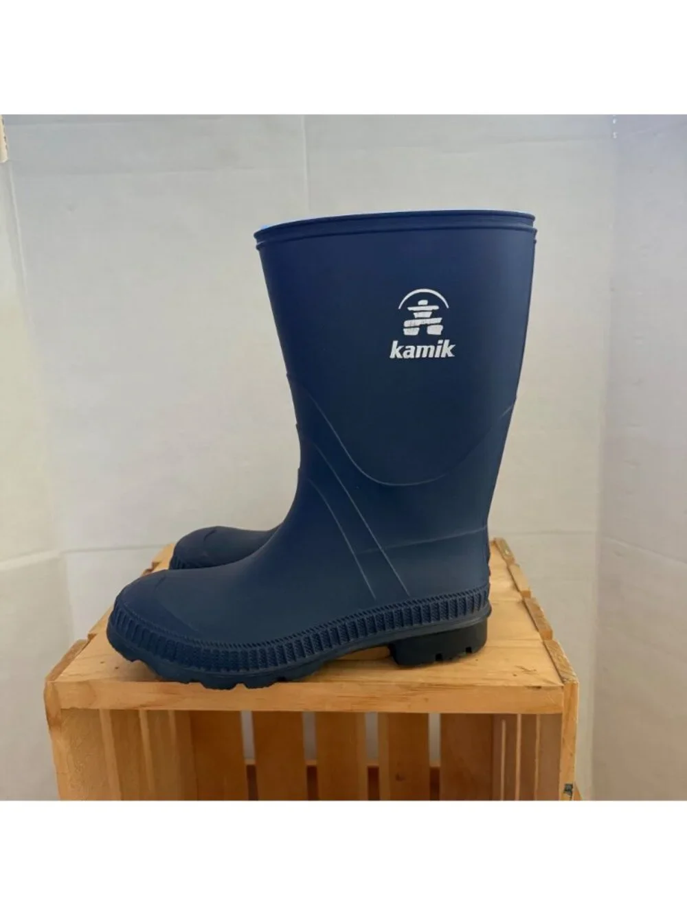Kamik Boys Size 4 Navy Black Waterproof Rubber Knee High Outdoor Rain Boots